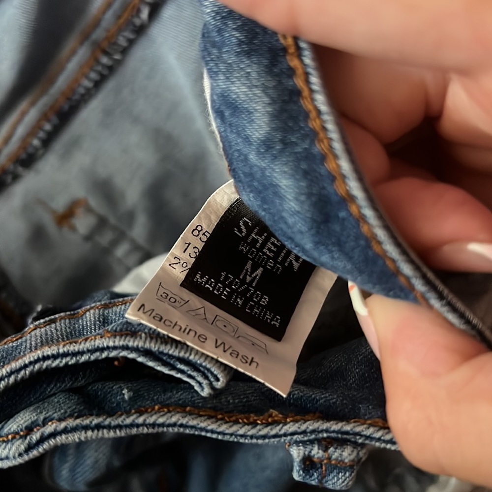 SHEIN jean shorts - Picture 5 of 5
